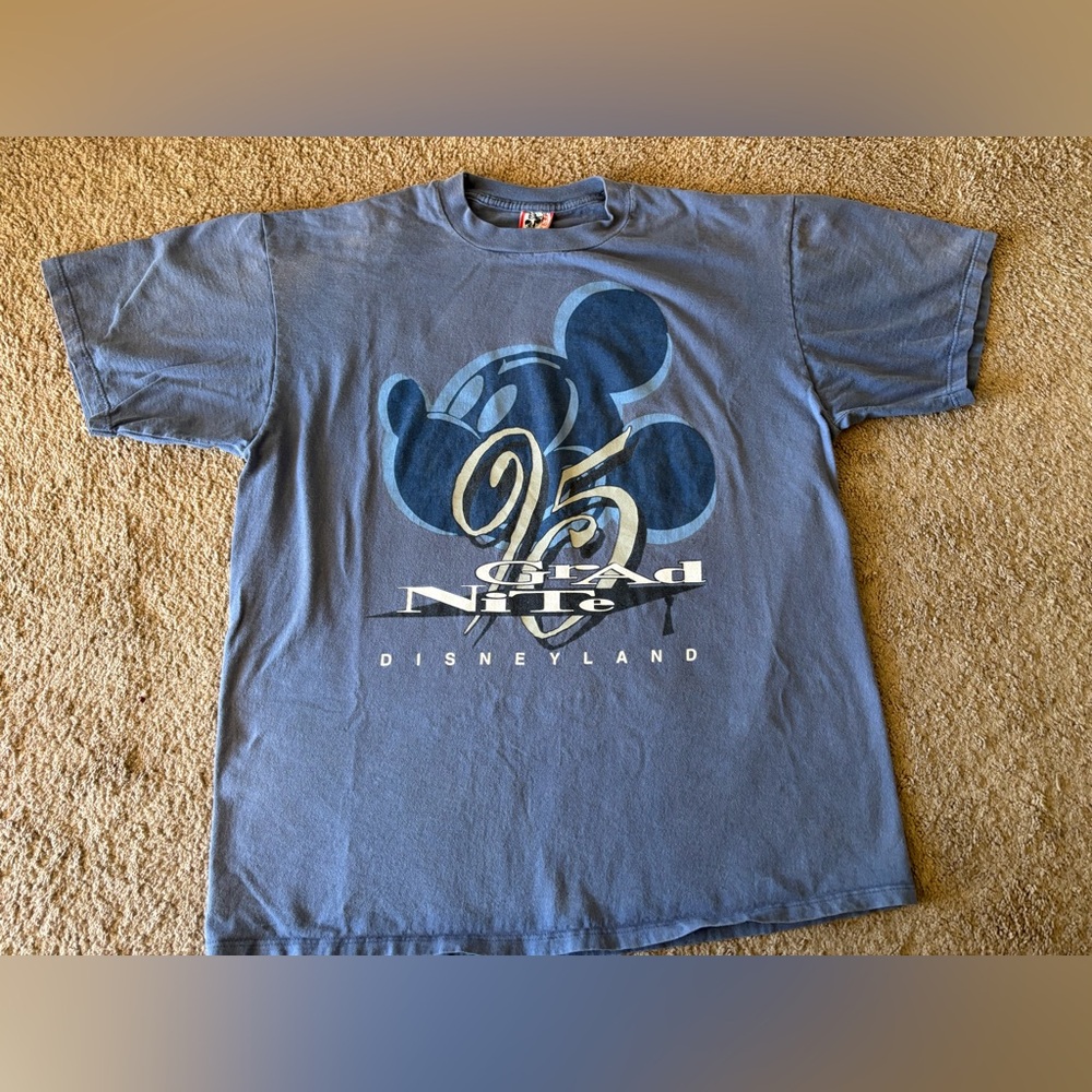 Vintage 1995 Disneyland Grad Night T-Shirt